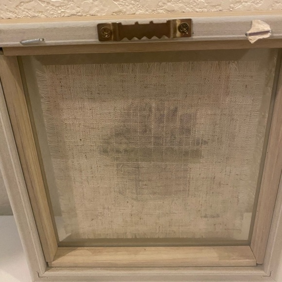 Vintage Signed Textured Fabric Botanical Wall Art with Natural Wood Frame 7”x 7” - Picture 7 of 10